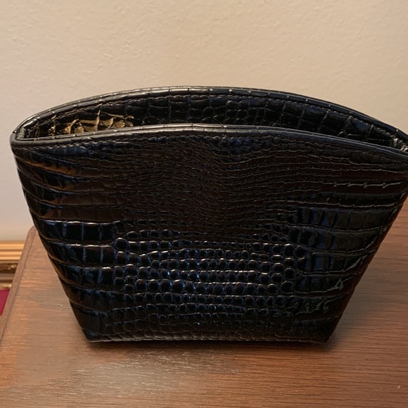 Elizabeth Arden Makeup Bag - Picture 9 of 9